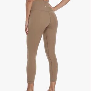 HeyNuts High Waisted Leggings Size Small (4/6)